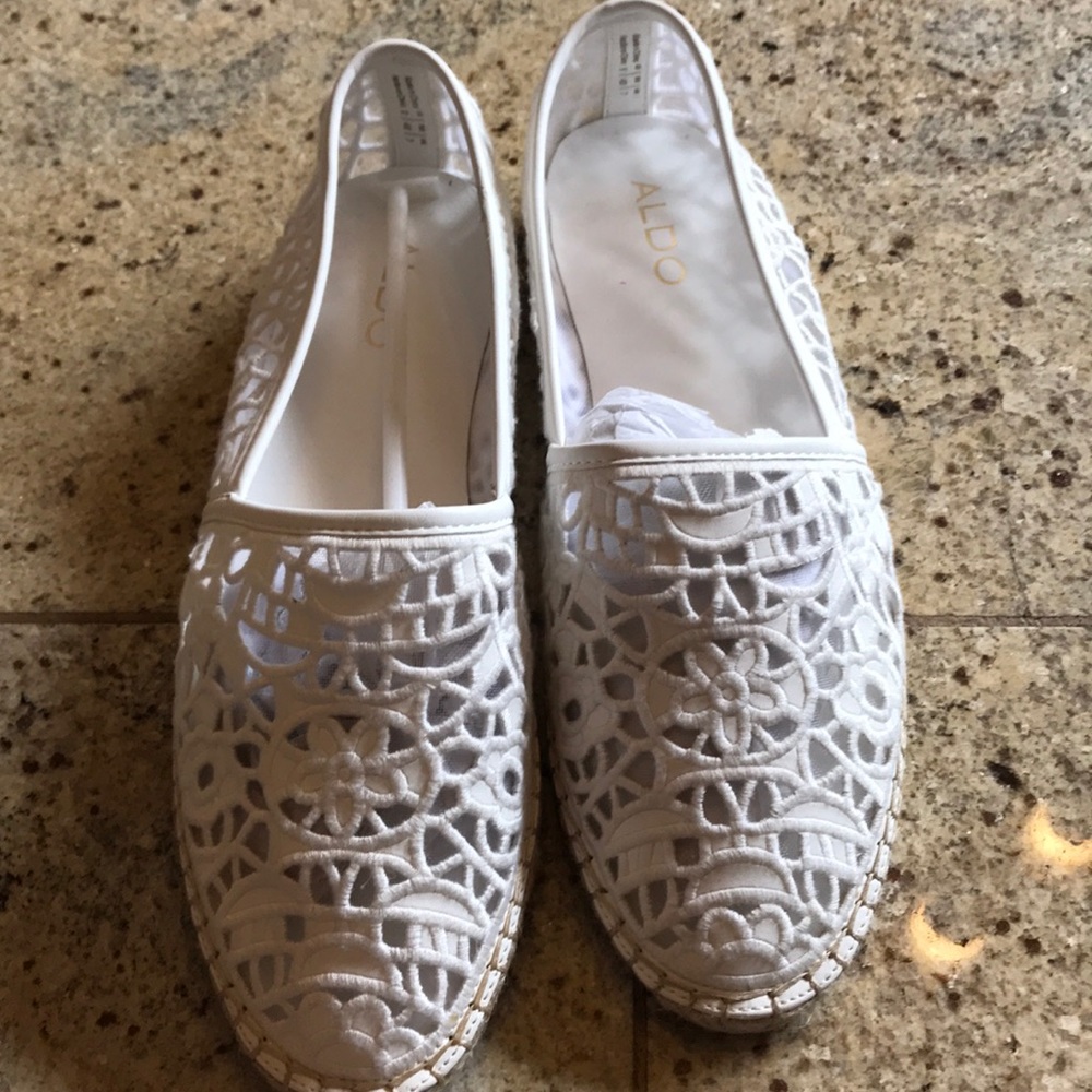 New shoes with box